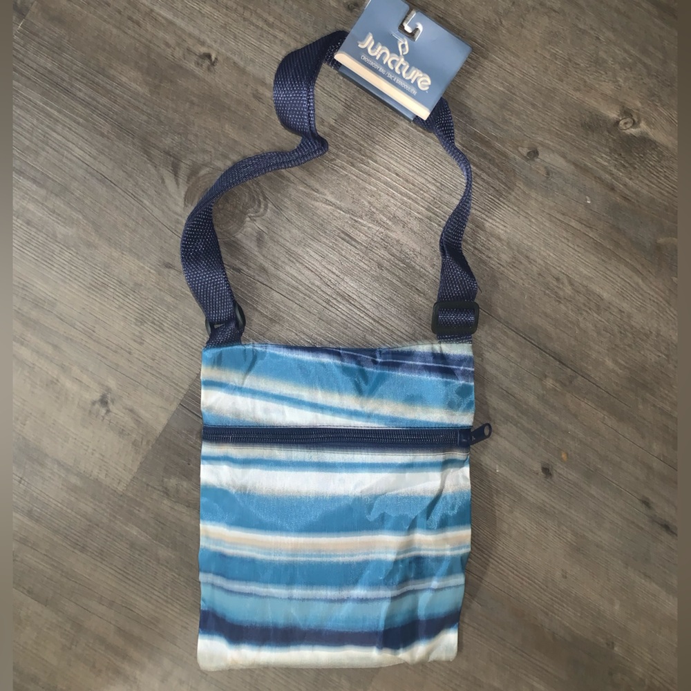 water proof bag with adjustable straps